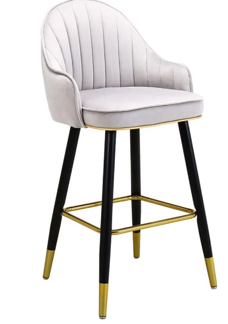 Silla Търговия на едро Кафява Pu кожа Бар стол Бар Counter Stool Столове с подложка за крака Модерни мебели Ресторантски мебели по избор